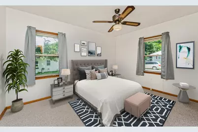 319 N Lord Avenue, Carpentersville, IL 60110 - Photo 12