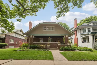 639 S Elmwood Avenue, Oak Park, IL 60304 - Photo 2
