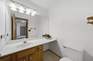 638 Anne Ct, Bolingbrook, IL 60440 - Photo 26