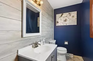 7422 162nd St, Tinley Park, IL 60477 - Photo 10