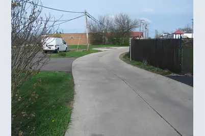 138 W Irving Park Road #front, Wood Dale, IL 60191 - Photo 18