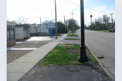 138 W Irving Park Road #front, Wood Dale, IL 60191 - Photo 16