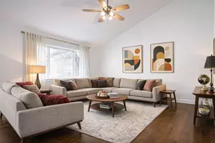 221 Dodge Ave, Evanston, IL 60202 - Photo 6