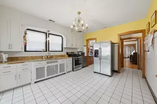 3032 Wisconsin Ave, Berwyn, IL 60402 - Photo 6