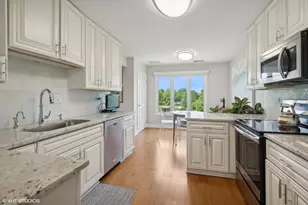 [Address not provided], Northbrook, IL 60062 - Photo 8