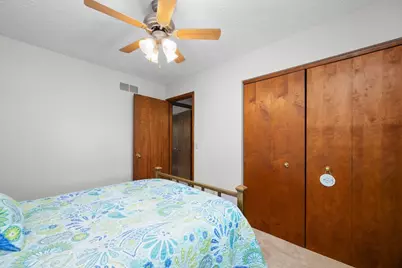 509 N 6th Street, Eldridge, IA 52748 - Photo 24