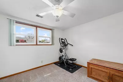 509 N 6th Street, Eldridge, IA 52748 - Photo 26