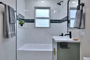 656 W Comstock Ave, Elmhurst, IL 60126 - Photo 24