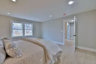 656 W Comstock Ave, Elmhurst, IL 60126 - Photo 36