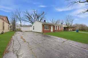 2016 215th Pl, Sauk Village, IL 60411 - Photo 14