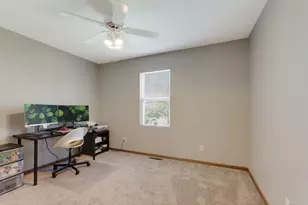824 E Kahler Rd, Wilmington, IL 60481 - Photo 10