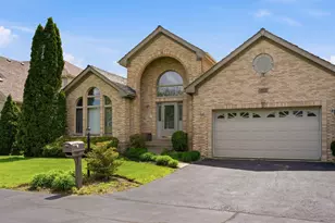 9307 Loch Glen Dr, Lakewood, IL 60014 - Photo 1