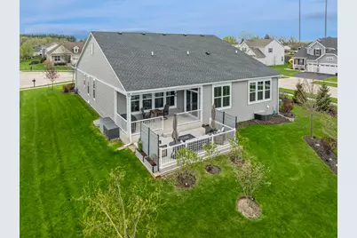 9242 Enstrom Court, Huntley, IL 60142 - Photo 4