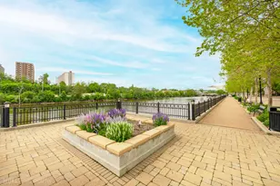147 River Walk Ct, Elgin, IL 60120 - Photo 52
