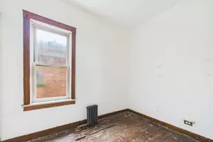 827 E 87th Pl, Chicago, IL 60619 - Photo 8