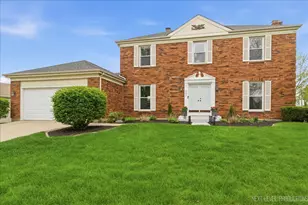 320 Essex Ct, Aurora, IL 60504 - Photo 2