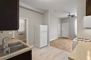 1532 W 18th Pl, Chicago, IL 60608 - Photo 2