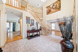 275 Farmhill Dr, Algonquin, IL 60102 - Photo 6
