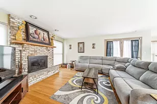 275 Farmhill Dr, Algonquin, IL 60102 - Photo 12