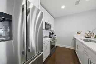 850 N Lake Shore Dr, Chicago, IL 60611 - Photo 20