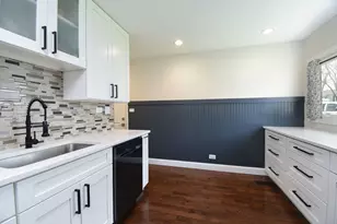 1112 N Old Bridge Rd, Palatine, IL 60067 - Photo 12