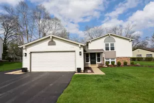 1112 N Old Bridge Rd, Palatine, IL 60067 - Photo 2