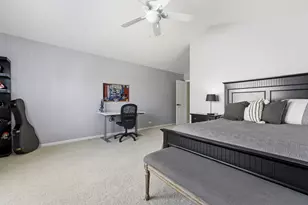 1601 Crowfoot Cir N, Hoffman Estates, IL 60169 - Photo 12