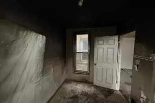 4043 W 5th Ave, Chicago, IL 60624 - Photo 6