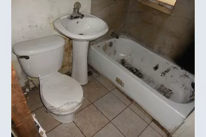 4043 W 5th Avenue, Chicago, IL 60624 - Photo 26