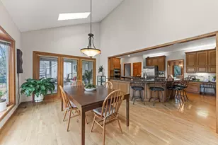 6304 Snead Ct, Woodridge, IL 60517 - Photo 10