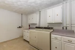 3407 41st St, Moline, IL 61265 - Photo 24