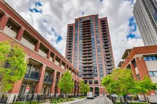 330 N Jefferson St, Chicago, IL 60661 - Photo 1