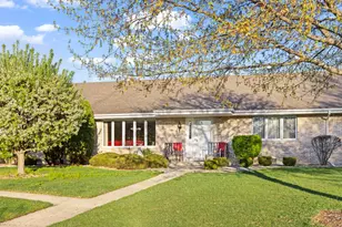 17709 Pennsylvania Ct, Orland Park, IL 60467 - Photo 2