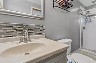 2746 N 75th Ct, Elmwood Park, IL 60707 - Photo 28