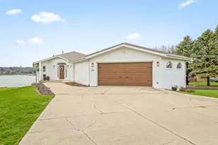 847 Breckenboro Rd, Davis, IL 61019 - Photo 1