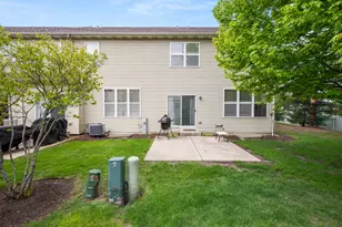 629 Buckboard Ln, Sycamore, IL 60178 - Photo 38
