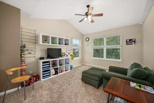 629 Buckboard Ln, Sycamore, IL 60178 - Photo 20