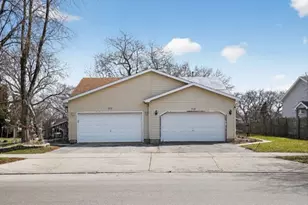 115 N McAree Rd, Waukegan, IL 60085 - Photo 2