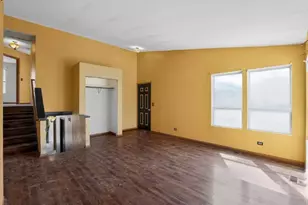 115 N McAree Rd, Waukegan, IL 60085 - Photo 8