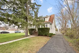 130 W Washington St, Villa Park, IL 60181 - Photo 2