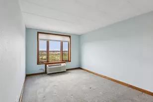 1 Renaissance Pl, Palatine, IL 60067 - Photo 12
