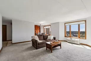1 Renaissance Pl, Palatine, IL 60067 - Photo 10
