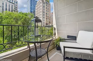 65 E Goethe St, Chicago, IL 60610 - Photo 38