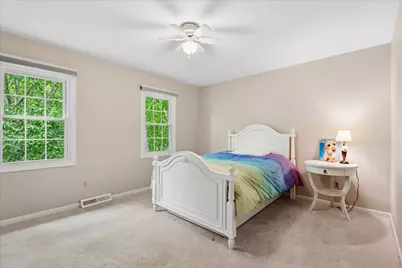 3002 Easton Place, Saint Charles, IL 60175 - Photo 20