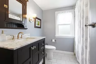 221 S Michigan Ave, Addison, IL 60101 - Photo 16