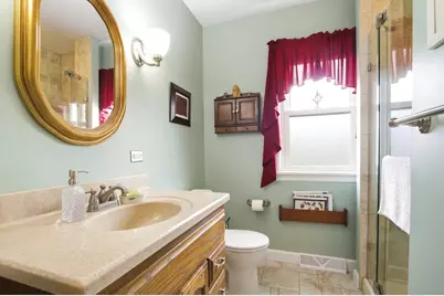 221 S Michigan Avenue, Addison, IL 60101 - Photo 12