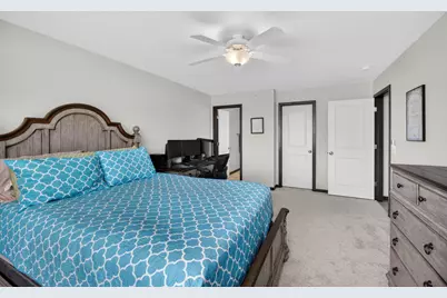 440 E Franklin Street #204, Eldridge, IA 52748 - Photo 12