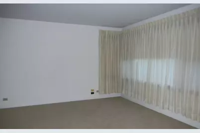 9054 Bennett Avenue #2, Skokie, IL 60203 - Photo 6