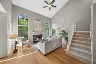 1204 Hobson Oaks Ct, Naperville, IL 60540 - Photo 12