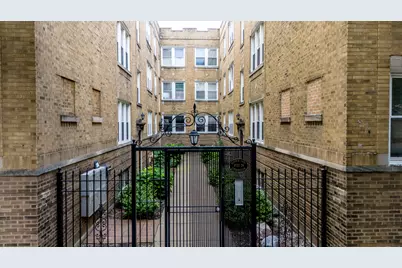 4728 N Kenneth Avenue #3E, Chicago, IL 60630 - Photo 2